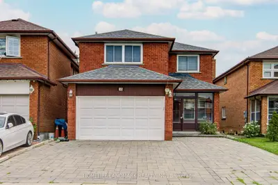 35 Royal Palm Drive, Vaughan, On L4j 5r4
