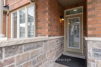 6 Frederick Pearson Street, East Gwillimbury, On L9n 0r9
