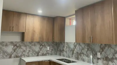 2 Hoover Park Drive Bsmt, Whitchurch-stouffville, On L4a 1s1
