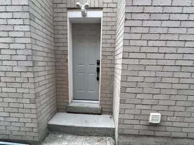 15 Cormorant Crescent Basement, Vaughan, On L4h 2r1