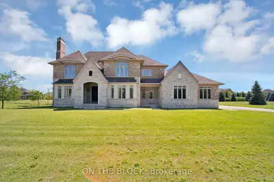 24 Whitewood Drive, Whitchurch-stouffville, On L4a 1r9