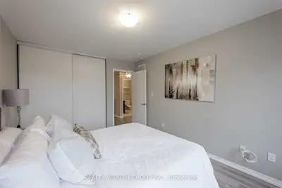 26 Bruce Street 12, Vaughan, On L4l 1j4