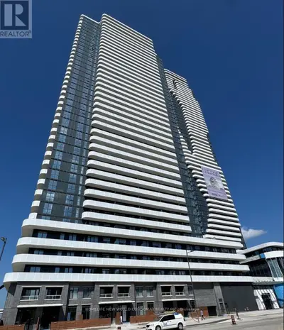 Condo Apartment in Vaughan
