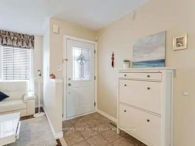 62 Baffin Court, Richmond Hill, On L4b 4j7