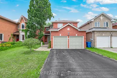 591 Plantation Gate, Newmarket, On L3x 2c2