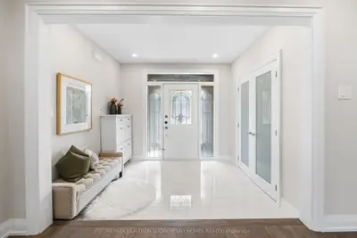 6 Pilgrim Drive, Markham, On L6c 1r4