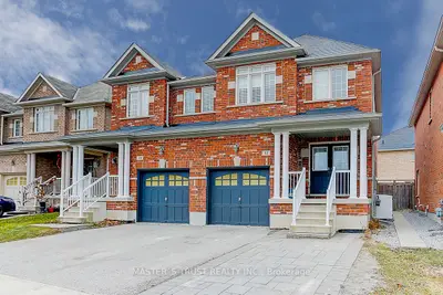 12 Glenbar Gardens, Markham, On L3r 2l6