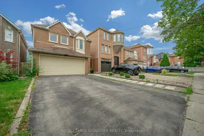107 Roxborough Lane, Vaughan, On L4j 4t5