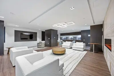 9000 Jane Street, Vaughan, On L4k 0m6