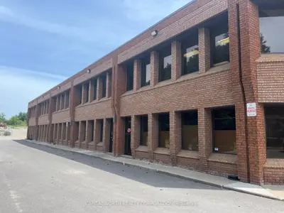 21 Rodinea Road 2, Vaughan, On L6a 1r3