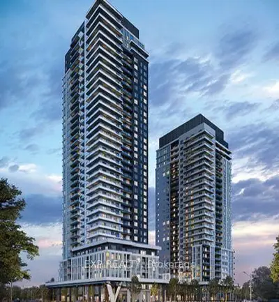 Common Element Condo in Vaughan