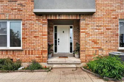 1 Teahouse Road, Vaughan, On L4l 8y5