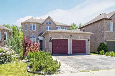Detached in Richmond Hill