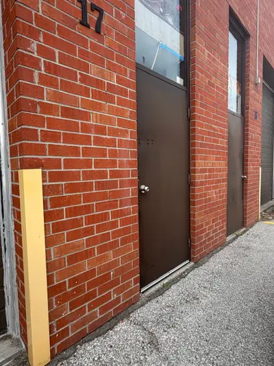 2150 Steeles Avenue W 18(room 5), Vaughan, On L4k 2y7