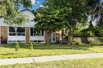 212 Beechy Drive, Richmond Hill, On L4c 2x7