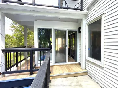 260 Metro Road N B, Georgina, On L4p 3c8
