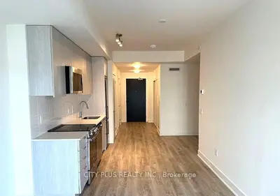 Condo Apartment in Newmarket