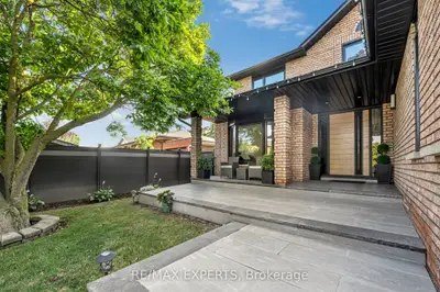 212 Bordeaux Drive, Vaughan, On L4l 8b6