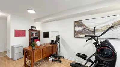 2433 Bur Oak Avenue, Markham, On L6b 1g3
