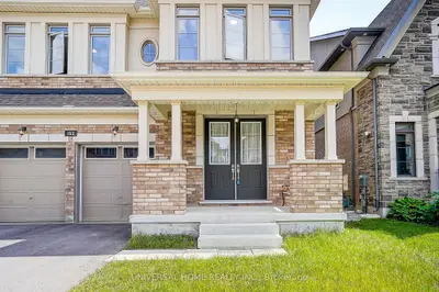 152 Sikura Circle, Aurora, On L4g 3z1