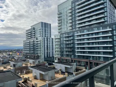 Condo Apartment in Vaughan