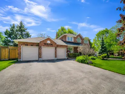48 Maple Way, East Gwillimbury, On L0g 1v0
