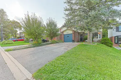 Detached in Newmarket