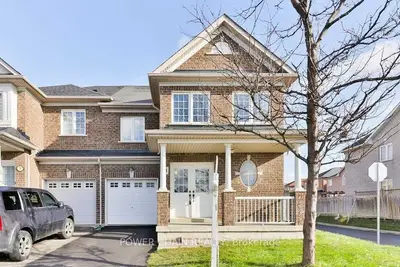 Att/Row/Townhouse in Markham