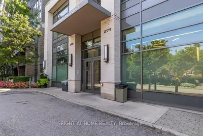 325 South Park Road Ph05, Markham, On L3t 0b8