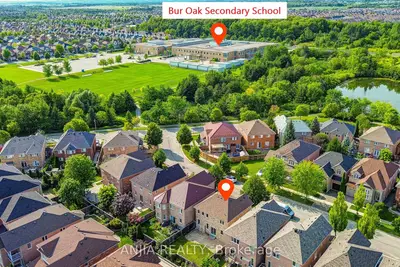 9 Mimosa Street, Markham, On L6e 1e1