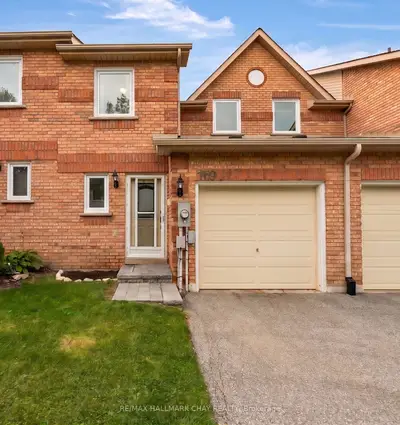 769 Playter Crescent, Newmarket, On L3x 1w7