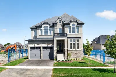 Detached in King