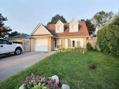 Detached in Newmarket