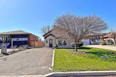 95 Yongehurst Road, Richmond Hill, On L4c 3t3