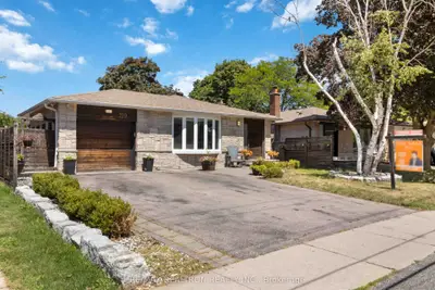 219 Bay Thorn Drive, Markham, On L3t 3v6