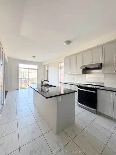 78 Kentledge Avenue, East Gwillimbury, On L9n 0e5