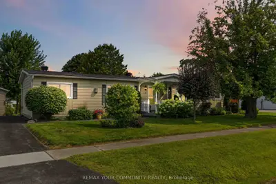 131 Roxanna Drive, Georgina, On L0e 1r0