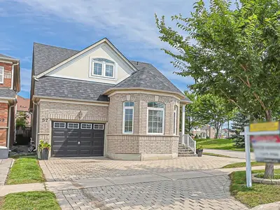57 Outlook Terrace Drive, Markham, On L6e 1j6