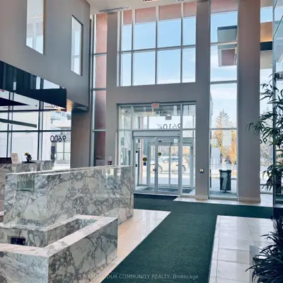 9600 Yonge Street 318b, Richmond Hill, On L4c 0x3