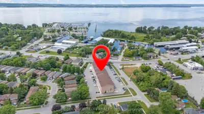155 Riverglen Drive 320, Georgina, On L4p 3m3