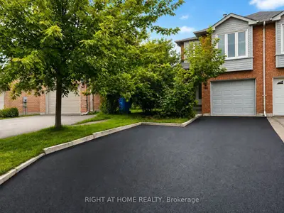 Semi-Detached in Newmarket