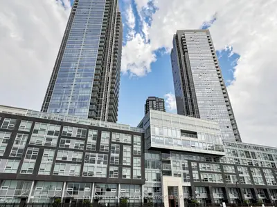 Condo Townhouse in Vaughan