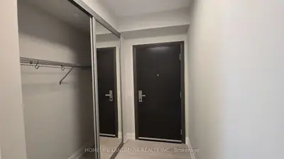 38 Water Walk Drive 1906, Markham, On L3r 6m8