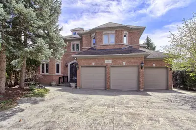 70 Graydon Crescent, Richmond Hill, On L4b 3w7