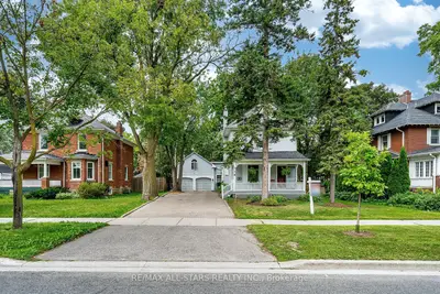 114 Main Street, Markham, On L3r 2g2