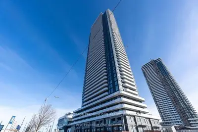 Condo Apartment in Vaughan