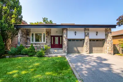 10 East Drive E, Markham, On L6g 1a4