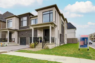 16 Callisto Lane, Richmond Hill, On L4c 4z2