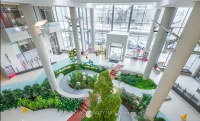 9090 Yonge Street 1509, Richmond Hill, On L4c 0z1