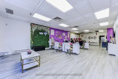 4220 Steeles Avenue W C10, Vaughan, On L4l 3s8